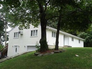 1 Quissett St, Worcester, MA 01602