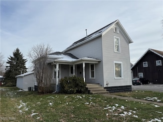 1013 Prospect Ave NW, New Philadelphia, OH 44663