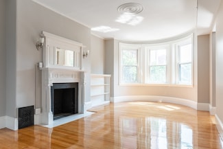 81 St Botolph St Unit 2, Boston, MA 02115