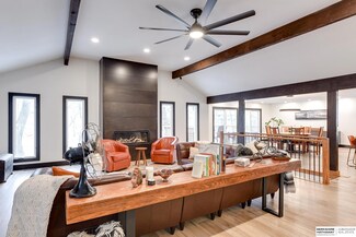 907 Bayberry Dr, Bellevue, NE 68005