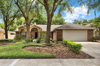 1453 Maple Leaf Ln, Deland, FL 32724