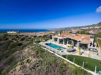 2990 Twin Harbors View Dr, Rancho Palos Verdes, CA 90275