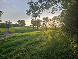 2753 Muir Station Rd, Lexington, KY 40516