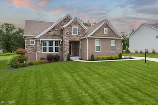 1343 Skyland Falls Blvd, Hinckley, OH 44233