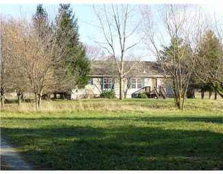 11341 Tuttle Hill Rd, Willis, MI 48191