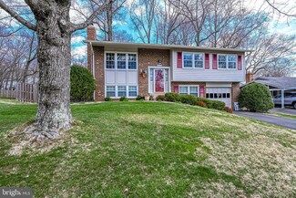 9712 Aspen Hollow Way, Fairfax, VA 22032