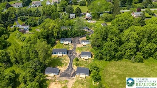 465 Royal Manor Rd, Easton, PA 18042