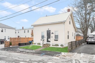 8 Potter Ave, West Warwick, RI 02893