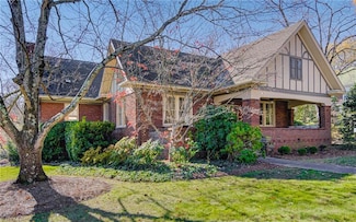 1900 Buena Vista Rd, Winston Salem, NC 27104