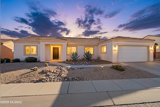 1750 W Circulo de La Pinata, Green Valley, AZ 85622