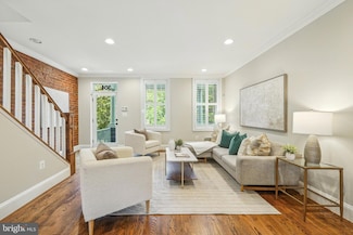304 12th St NE, Washington, DC 20002