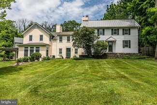 15 Woodens Ln, Lambertville, NJ 08530