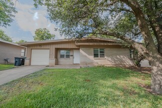 2704 Cordone St, Fort Worth, TX 76133