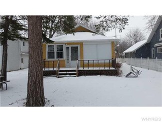 10097 Patterson Ln, Fredonia, NY 14063