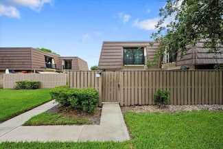 111 1st Ct, Palm Beach Gardens, FL 33410
