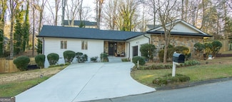 3734 Cherokee Ford, Gainesville, GA 30506