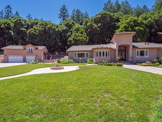 425 Bear Valley Rd, Aptos, CA 95003