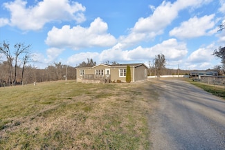 565 Powell Hollow Rd, Tullahoma, TN 37388