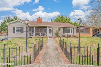 905 Rosedale Ave, Kingston, TN 37763