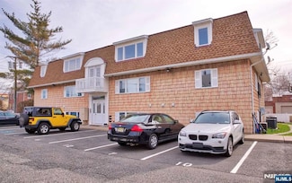 89 Kansas St Unit 3D, Hackensack, NJ 07601