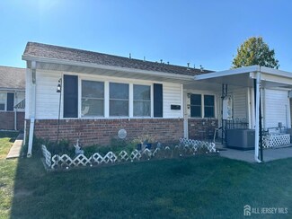 4 Montana Ct, Matawan, NJ 07747