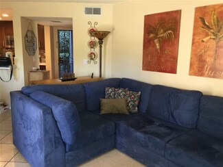 3019 Blue Oak Ct Unit 10, Spring Valley, CA 91978