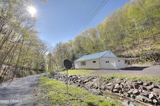 53 Fox Hollow Rd, Bloomsburg, PA 17815