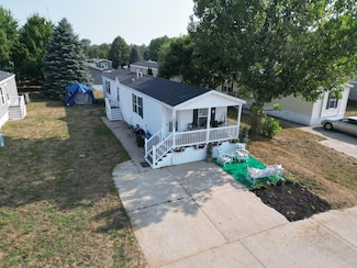14243 Bogie Ln, West Olive, MI 49460