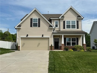 4006 Crimson Wood Ct, Greensboro, NC 27410