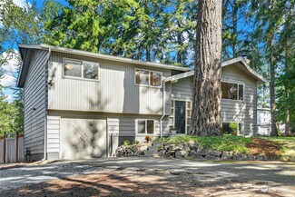7836 NE 141st St, Kirkland, WA 98034