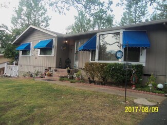 1331 5th Ave, Gold Hill, OR 97525