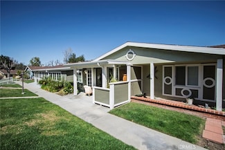 19235 Avenue of The Oaks Unit B, Newhall, CA 91321