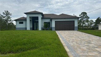 1312 Henry Ave, Lehigh Acres, FL 33972