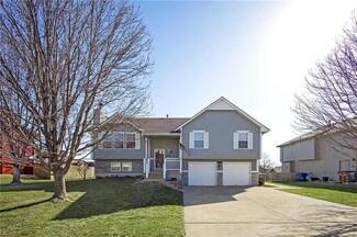509 N Franklin St, Raymore, MO 64083
