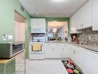 3150 Holiday Springs Blvd Unit 208, Margate, FL 33063