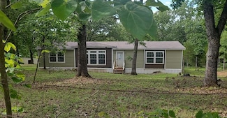 905 Redbud Dr, Lonedell, MO 63060
