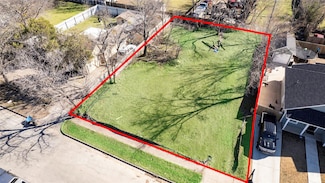 1510 E Leuda St, Fort Worth, TX 76104