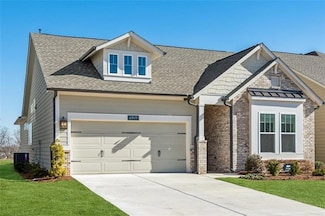6909 River Rock Dr, Flowery Branch, GA 30542