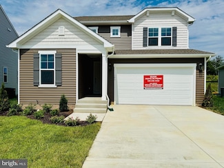 106 Midsummer Ln, Middletown, VA 22645