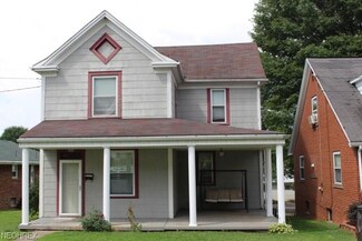 806 5th St, New Martinsville, WV 26155