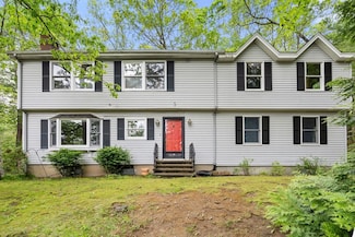 12 White Ave, Concord, MA 01742