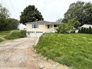 3821 Apache Trail, Hannibal, MO 63401