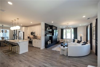 371 Grant Cir SE Unit 1812, Atlanta, GA 30315