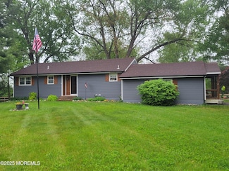 157 Taylors Mills Rd, Manalapan, NJ 07726