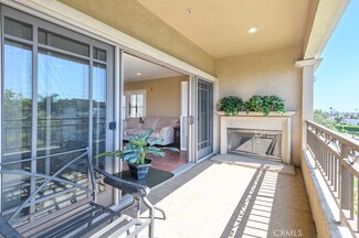 432 S Willaman Dr Unit 402, Los Angeles, CA 90048