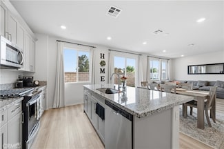 31820 Gimbal Way, Winchester, CA 92596