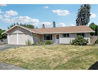 8670 SW Comanche Way, Tualatin, OR 97062