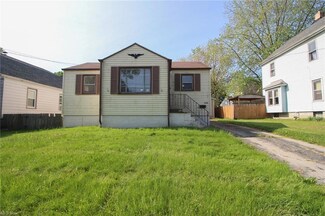 202 Elm St, Struthers, OH 44471