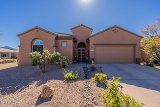 2483 W Bassett Peak Dr, Green Valley, AZ 85622