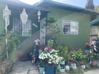 1113 E 83rd St, Los Angeles, CA 90001